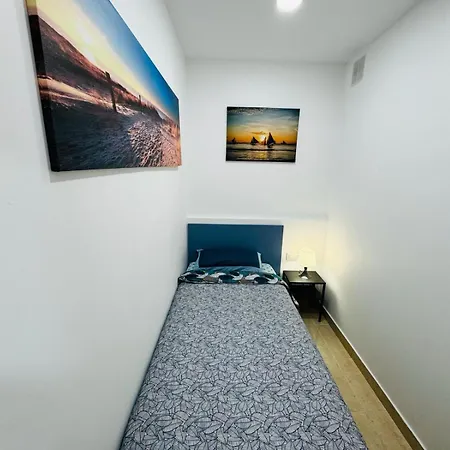 4'min To And Tren 15 Min To Plaza Catalunya By Tren Apartment