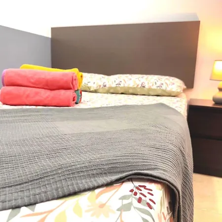 Apartment 4'min To And Tren 15 Min To Plaza Catalunya By Tren *