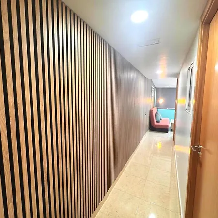 Apartment 4'min To And Tren 15 Min To Plaza Catalunya By Tren *