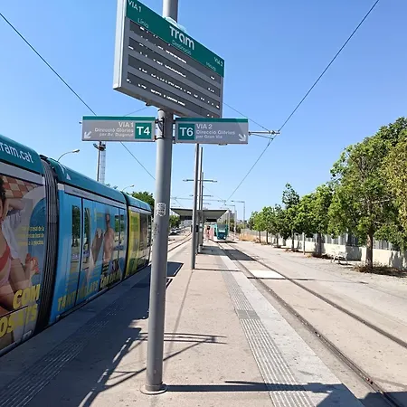 4'min To And Tren 15 Min To Plaza Catalunya By Tren *